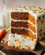Load image into Gallery viewer, Iced Carrot Cake Soy Wax Melt
