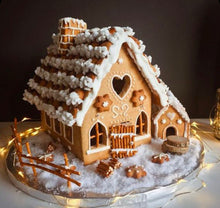 Load image into Gallery viewer, 22oz 2 Wick Hansel and Gretel Soy Wax Candle
