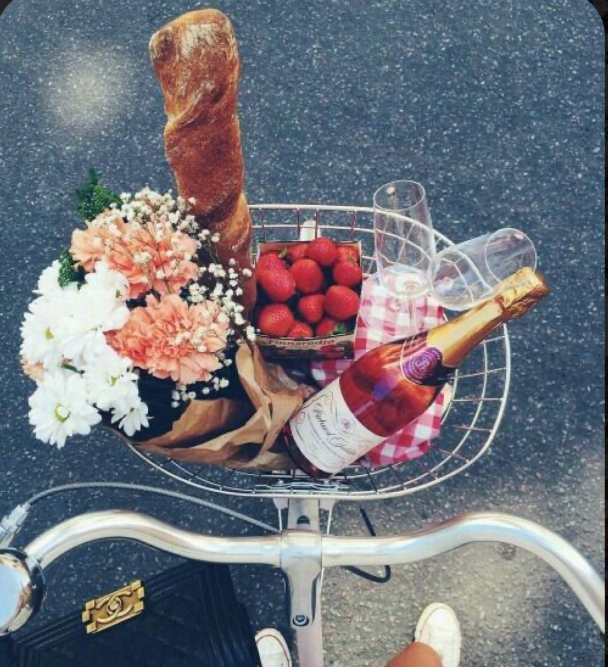 2 Wick Spring Market Soy Wax Candle